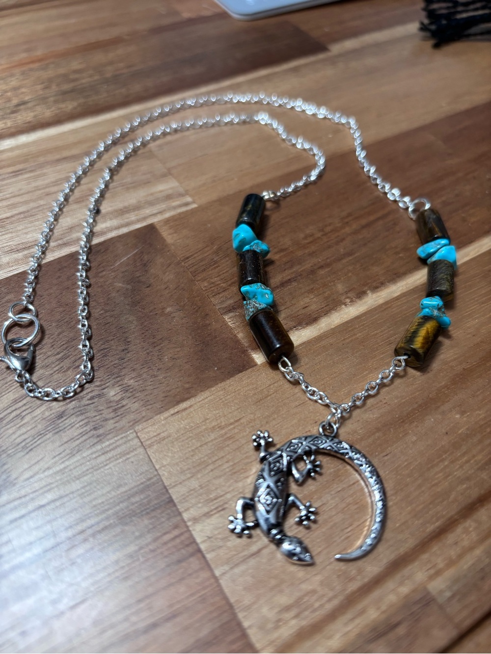 Tiger Eye/Howlite Beaded Lizard Pendant Necklace